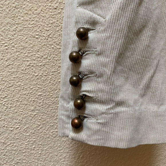 Jacket - Picture 4 of 9